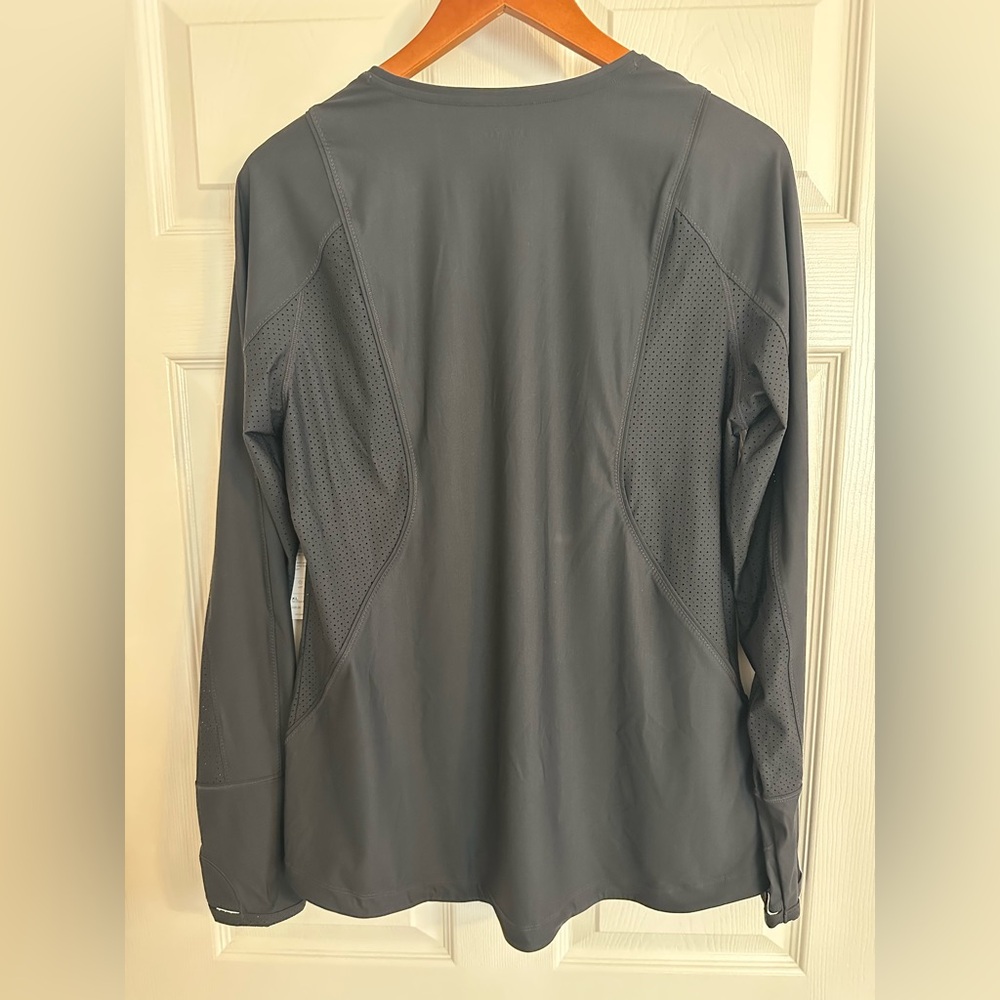 NWT Athleta Pacifica II Black UPF Sun Swim Top XL - Picture 6 of 7